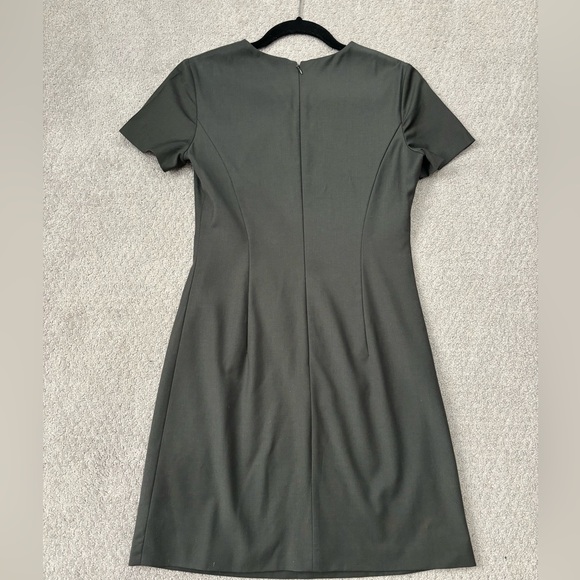 Theory wool blend short sleeve sheath dress, size 2 - Picture 2 of 4